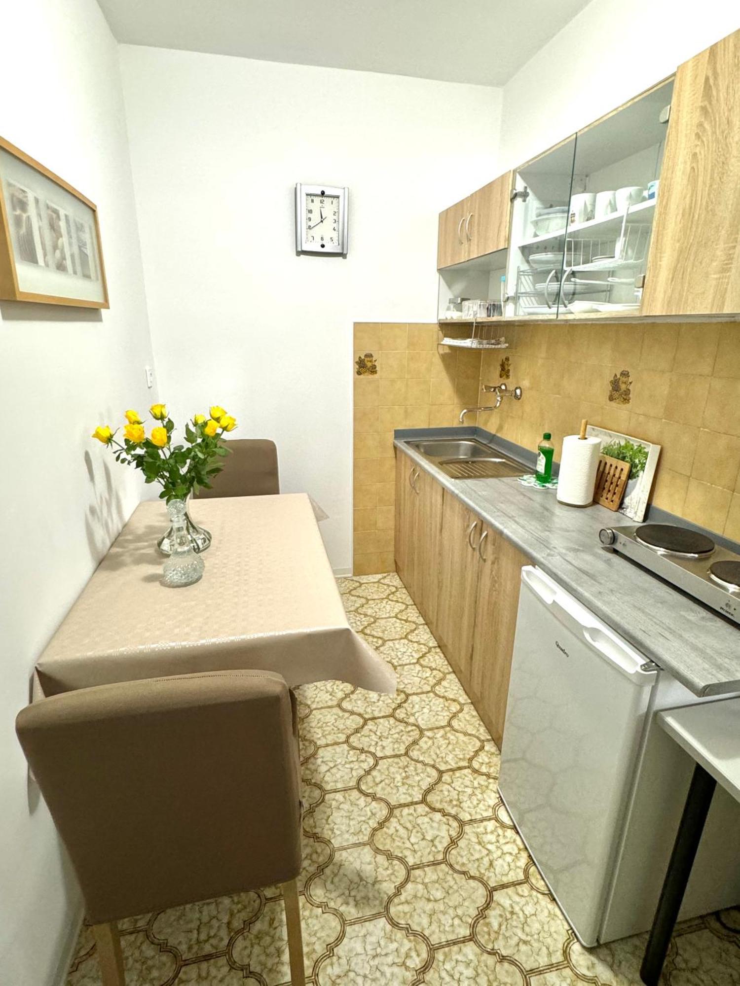 Kontrada Apartment *